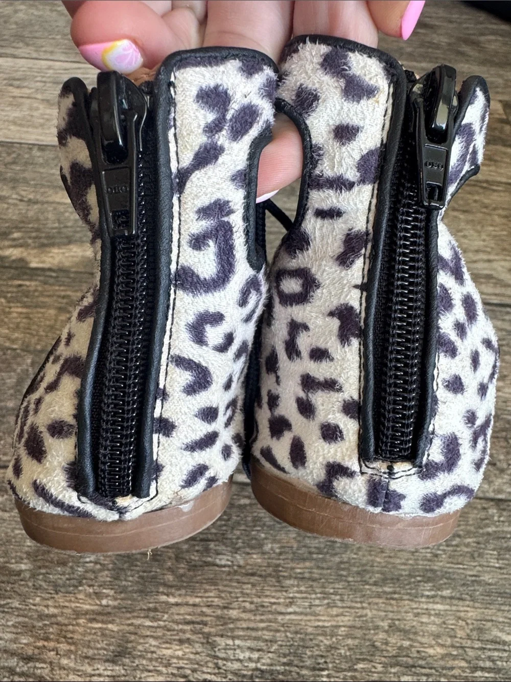 Old Navy kids gladiator